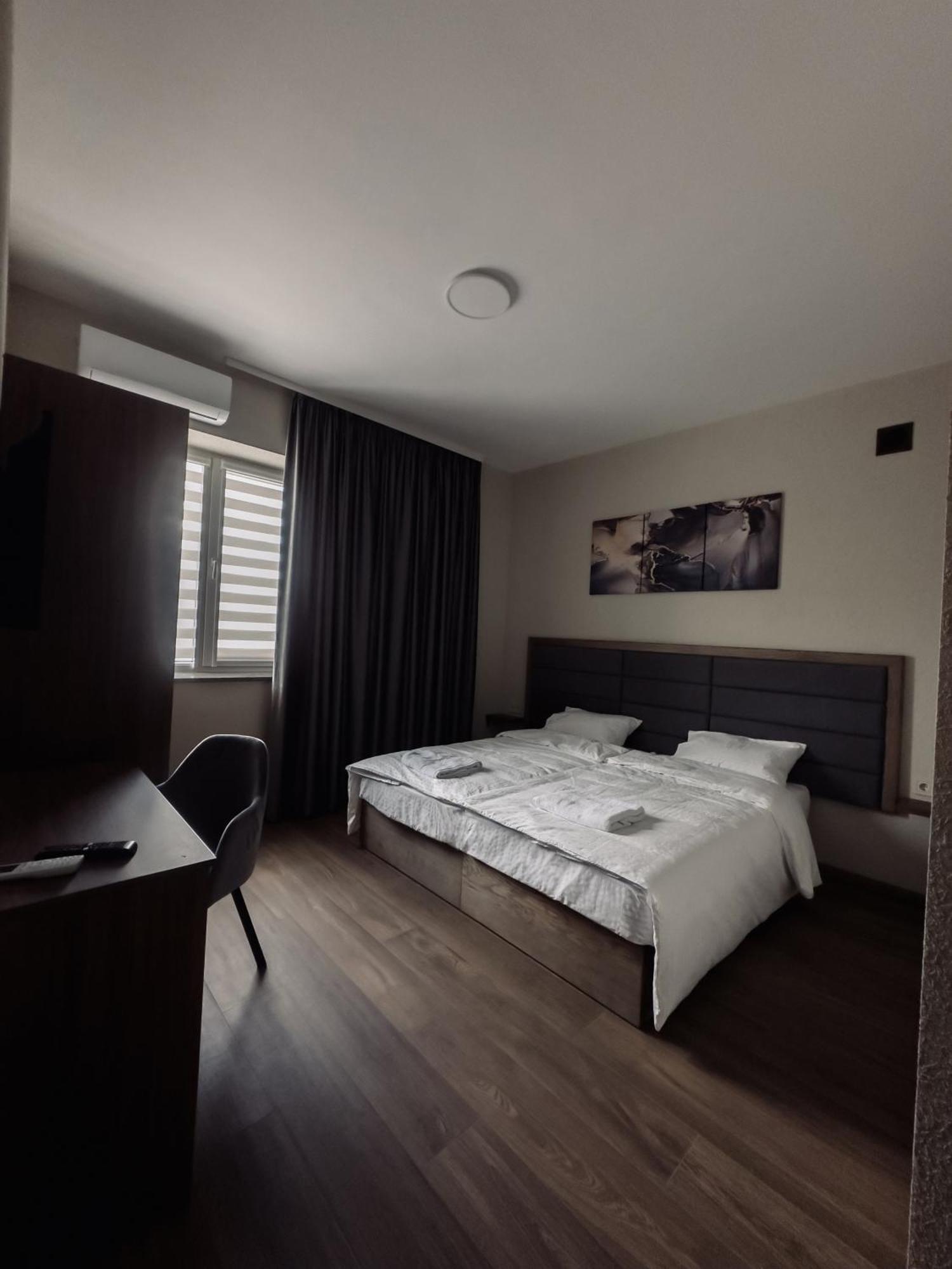 Nesvit Hotel Kiev Eksteriør bilde